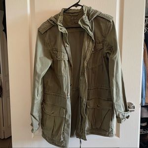 Aritzia - Talula medium green trooper jacket